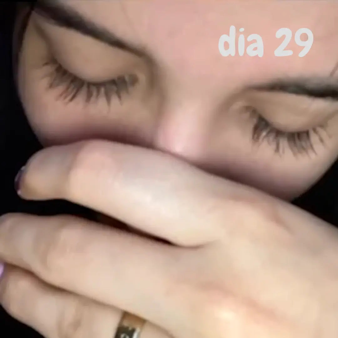 Big Magic - Revitaliza tus cejas y pestañas con aceites naturales