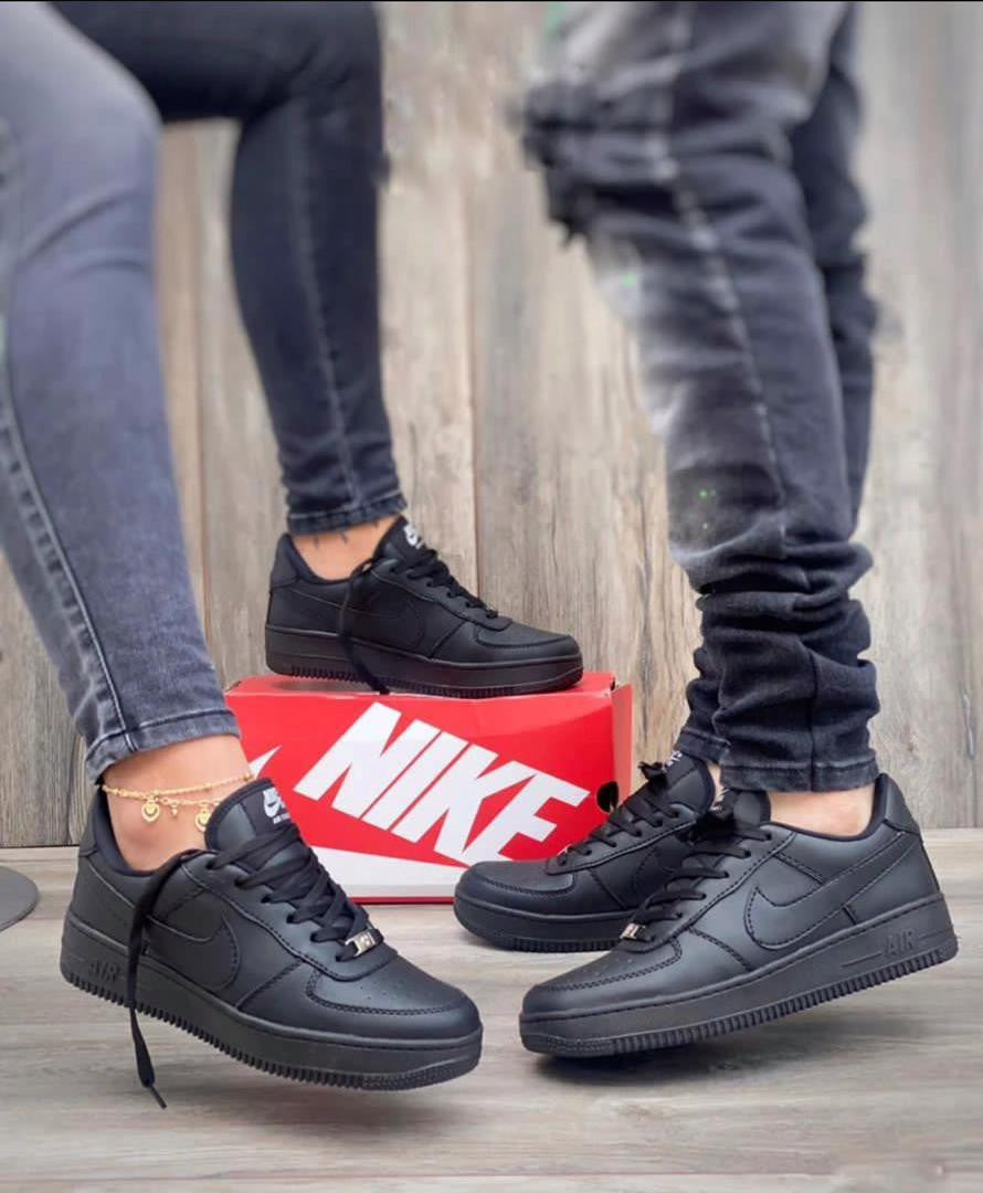 Nike Air Force 1 ✨👟 MODELOS BLANCO Y NEGRO - MÁS DE 1000 PRODUCTOS VENDIDOS 🚀